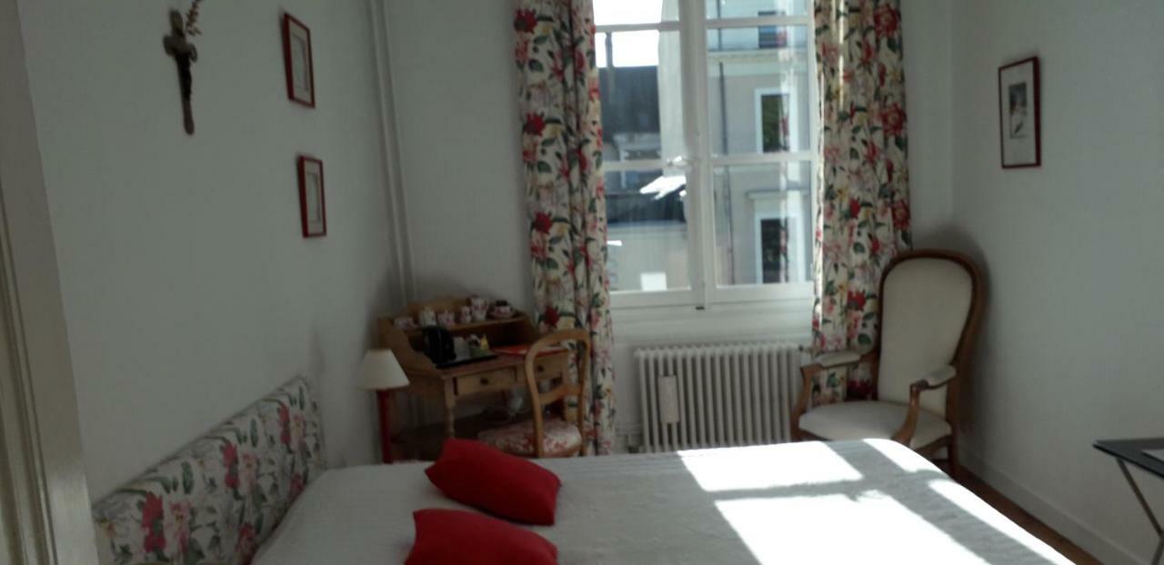 Chambre D'Hotes Marchand Анже Экстерьер фото